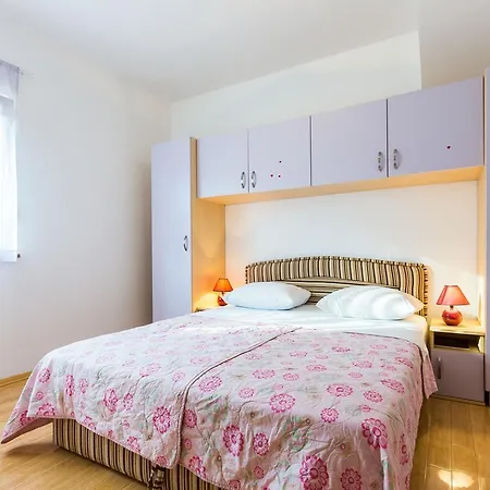 Apartments Villa Orion *