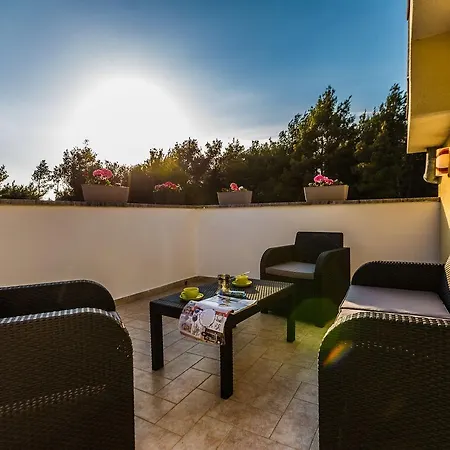 Apartments Villa Orion * Kozino