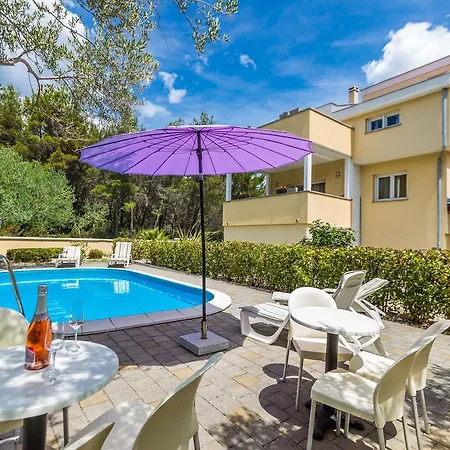 Apartments Villa Orion Villa Kozino