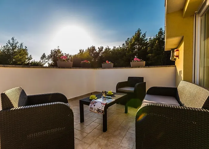 Apartments Villa Orion * Kožino