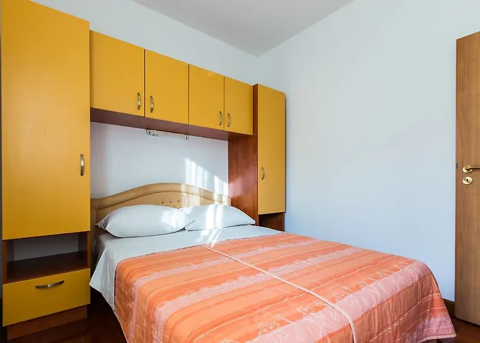 Apartments Villa Orion Kožino