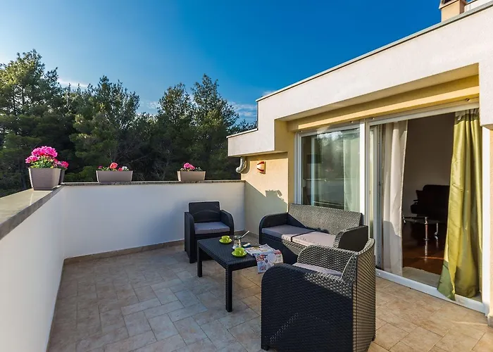 Apartments Villa Orion Kožino