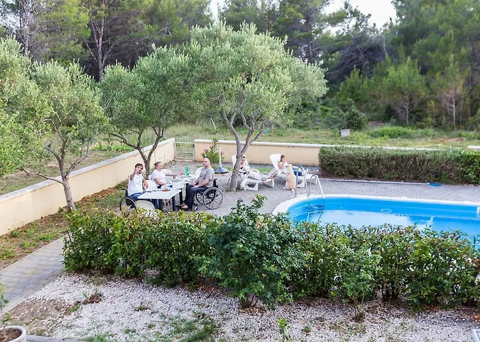 Apartments Villa Orion * Kožino