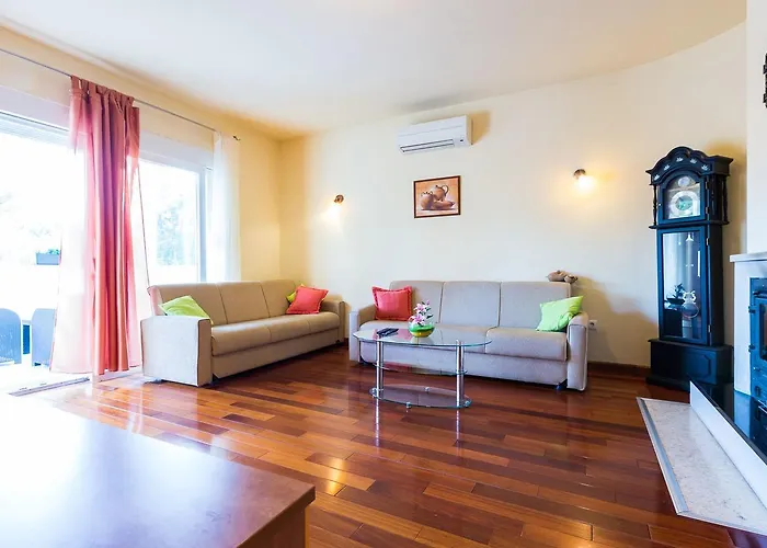 Villa Apartments Villa Orion Kožino